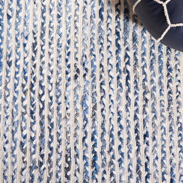 Safavieh Braided Brd260M Blue/Ivory Rug.