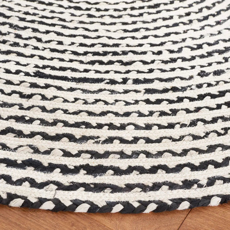 Safavieh Braided 6'-0" x 6'-0" Rug in Black / Ivory