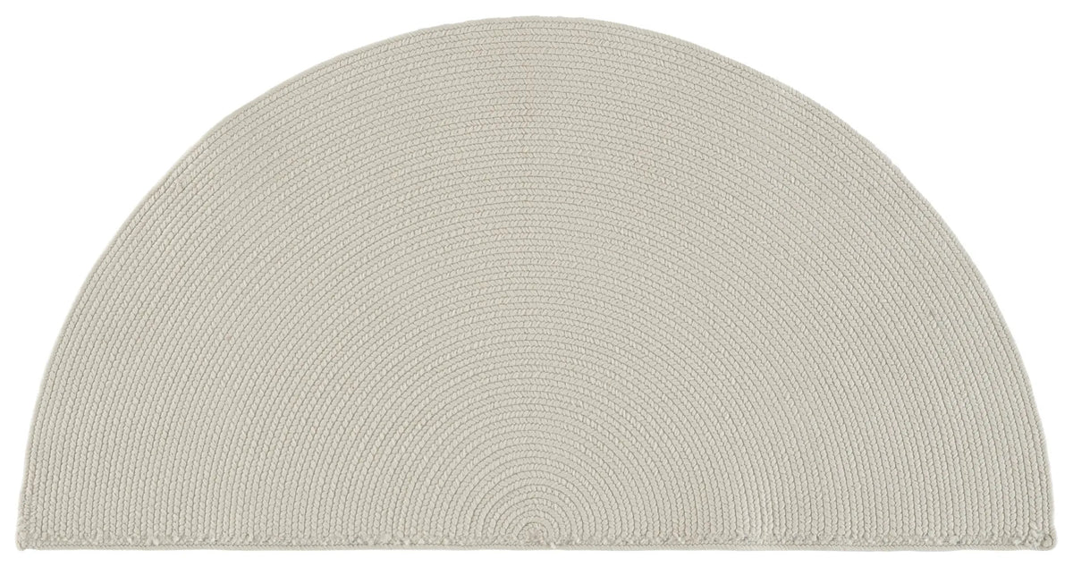 Safavieh Braided 2'-0" x 4'-0" Rug in Cream