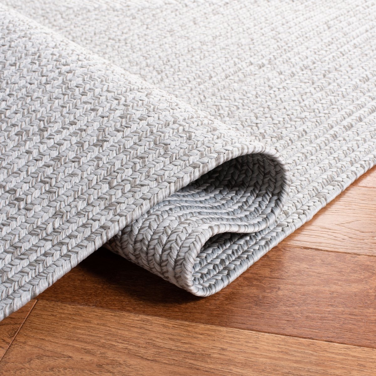 Safavieh Braided Brd315F Silver/Grey Rug.
