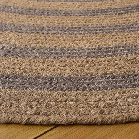 Safavieh Braided 5'-0" x 5'-0" Rug in Natural / Grey
