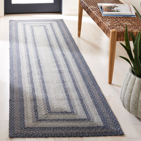 Safavieh Braided Brd652B Grey/Blue Rug.