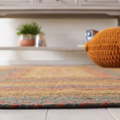 Safavieh Braided Brd652P Green/Rust Rug.