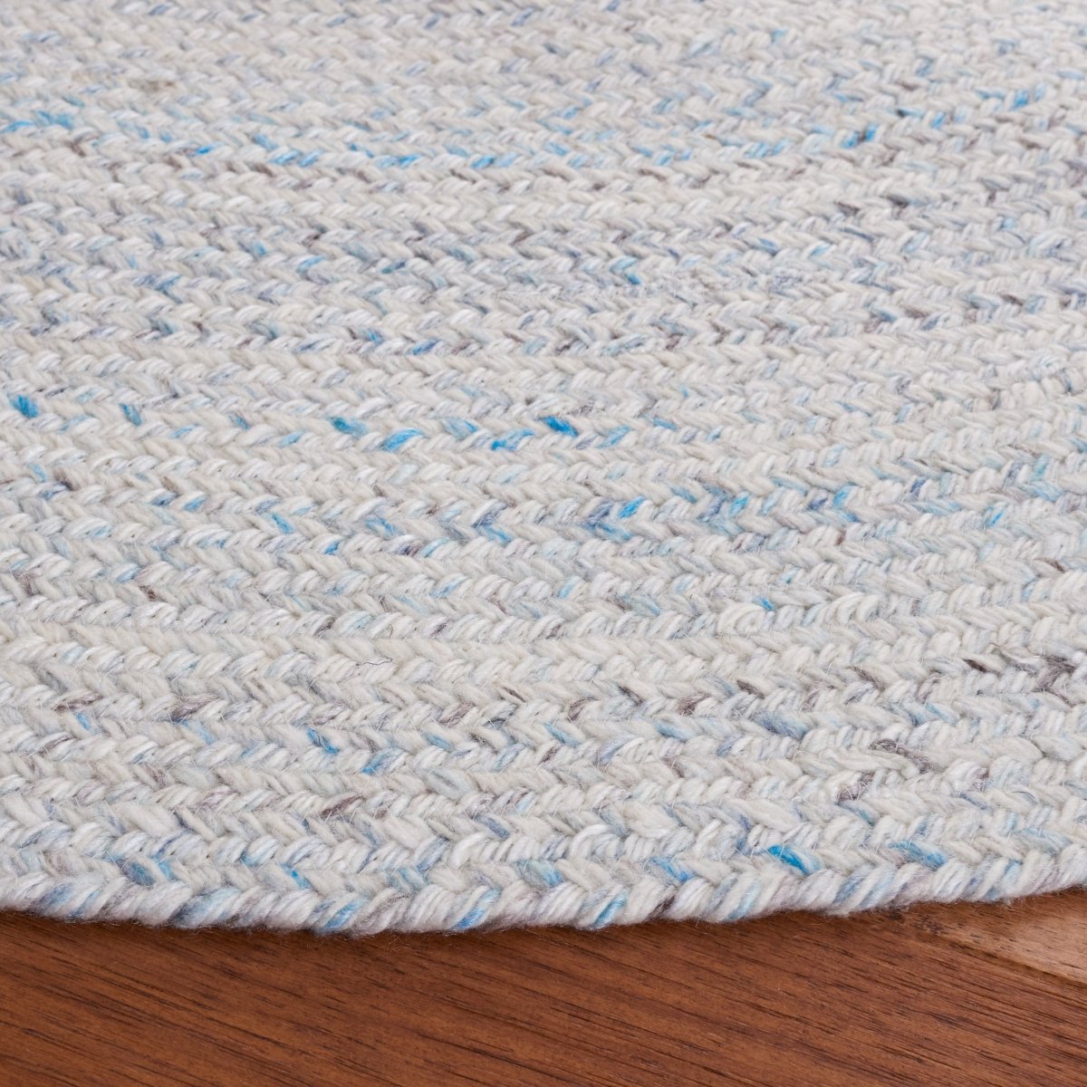 Safavieh Braided Brd804J Ivory/Light Blue Rug.