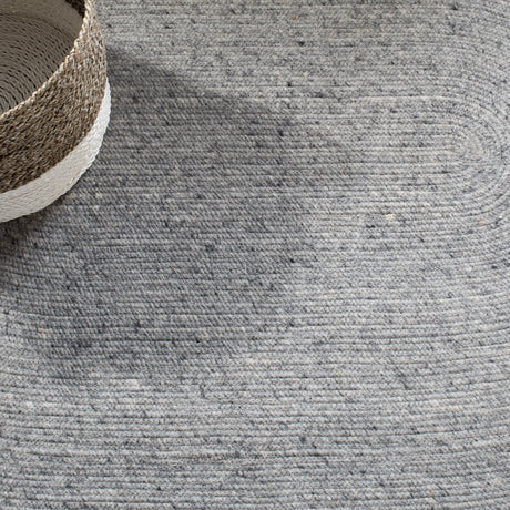 Safavieh Braided Brd901F Grey Rugs.