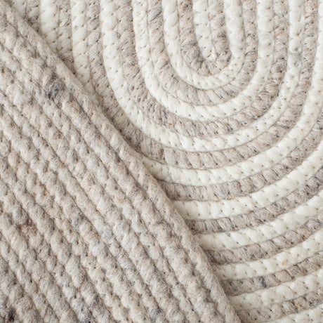 Safavieh Braided Brd904A Beige/Ivory Rugs.