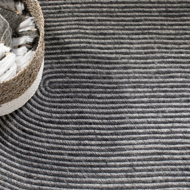 Safavieh Braided Brd904F Grey/Black Rugs.