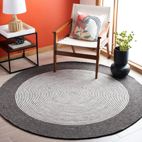 Safavieh Braided Brd904H Charcoal/Ivory Rugs.