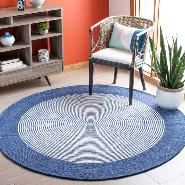 Safavieh Braided Brd904N Navy/Ivory Rugs.