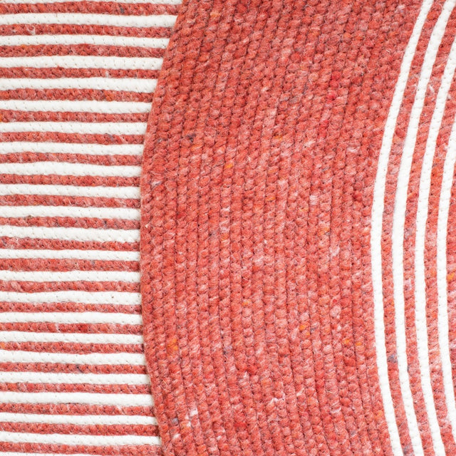 Safavieh Braided Brd904Q Red/Ivory Rugs.