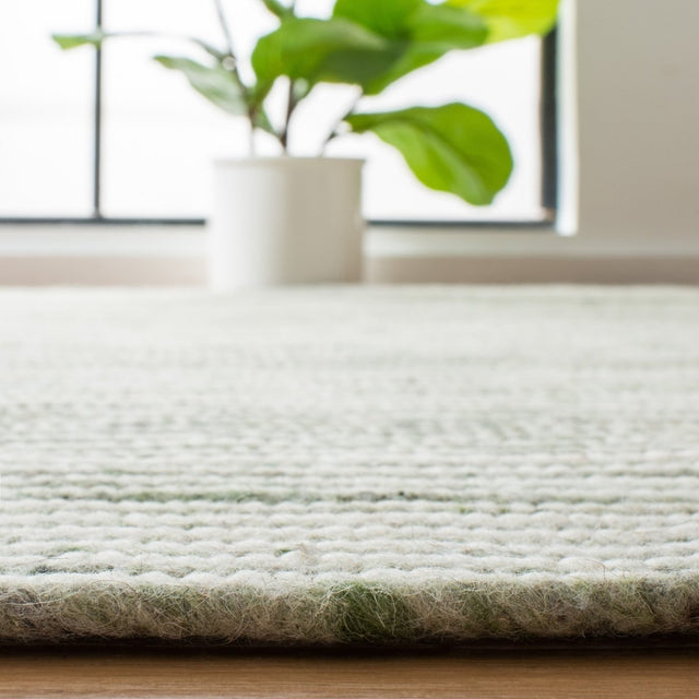 Safavieh Braided Brd905Y Green/Ivory Rugs.