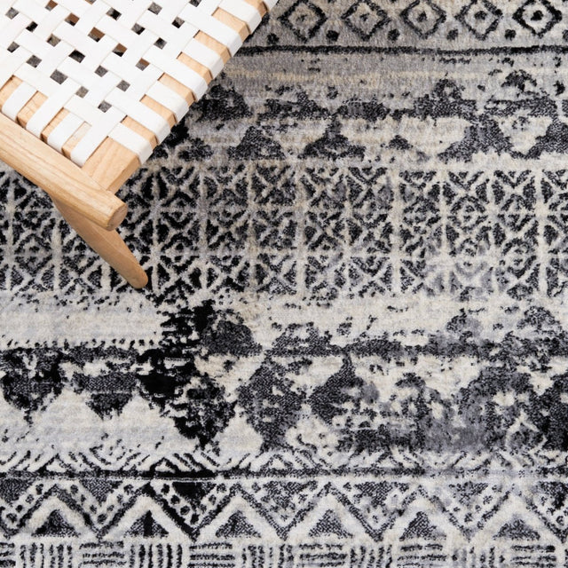 Safavieh Brentwood Bnt835Z Black/Ivory Rug.