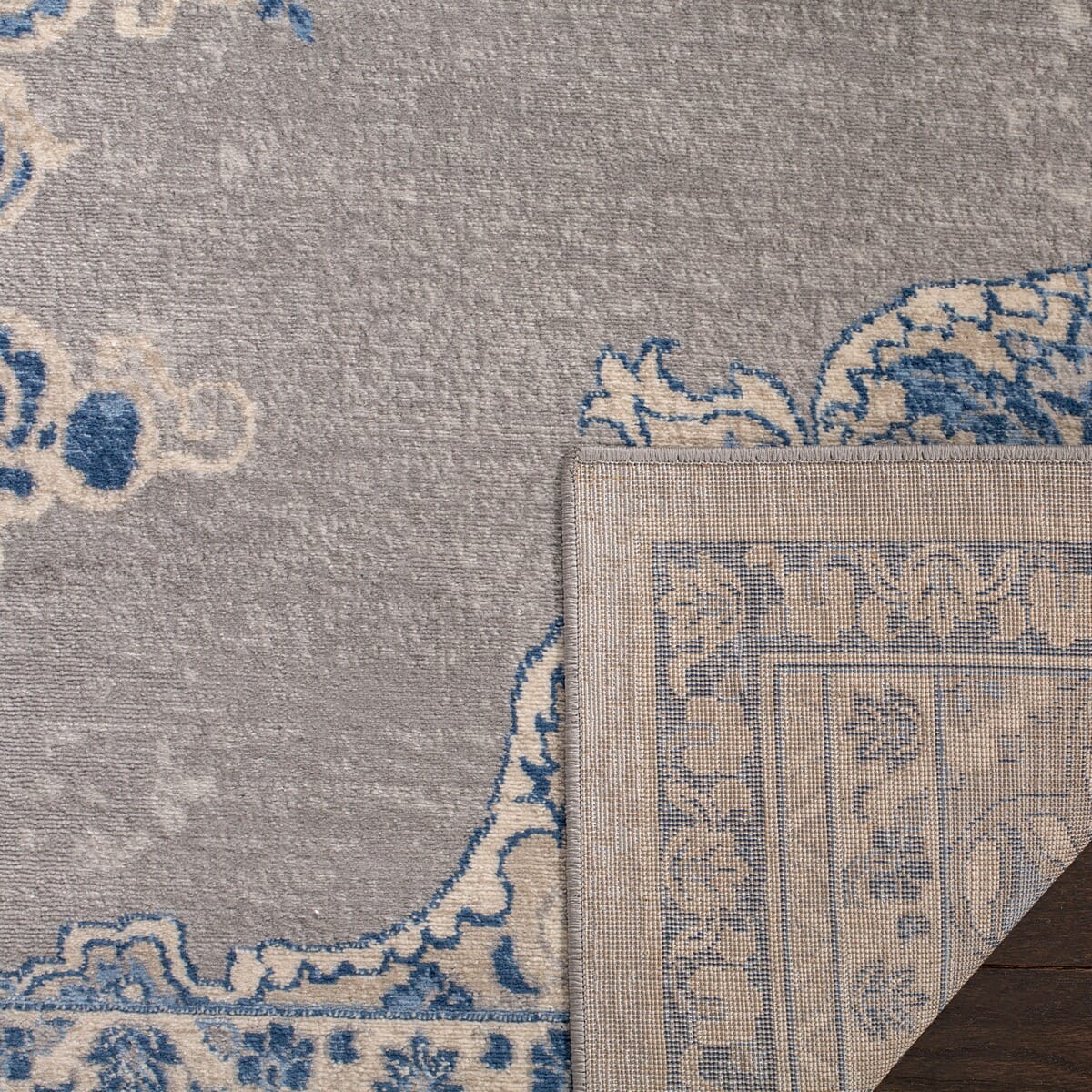 Safavieh Brentwood Bnt867G Light Grey/Blue Rug.