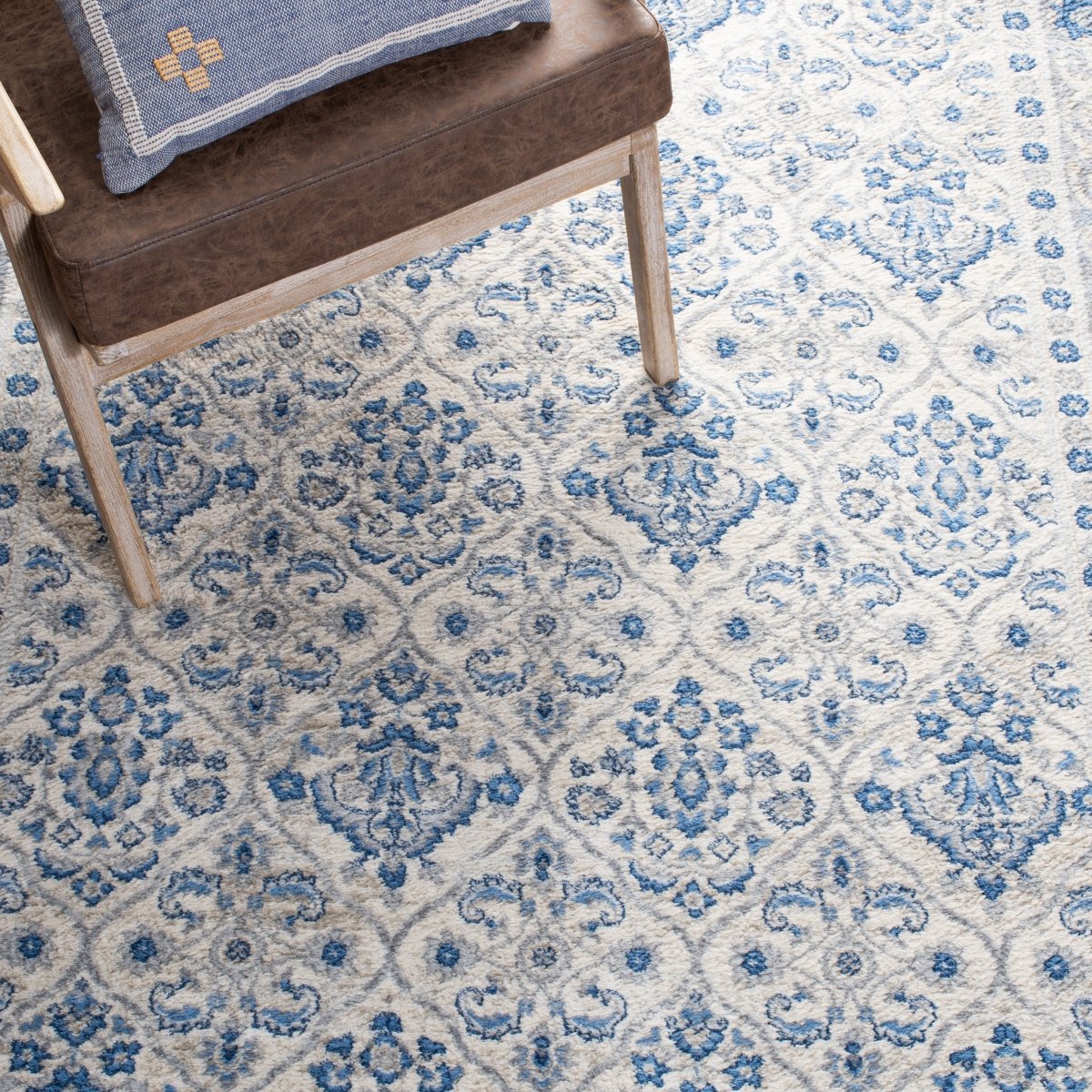 Safavieh Brentwood Bnt870A Ivory/Blue Rugs.