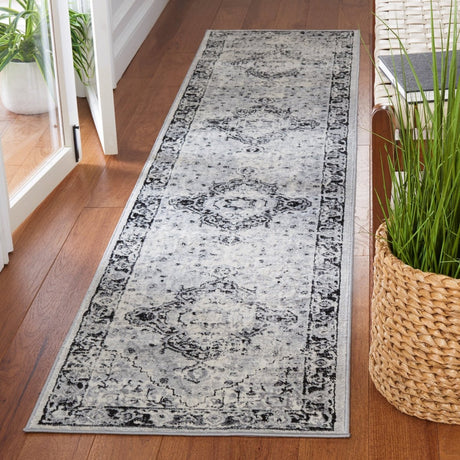 Safavieh Brentwood Bnt888Z Black/Ivory Rug.