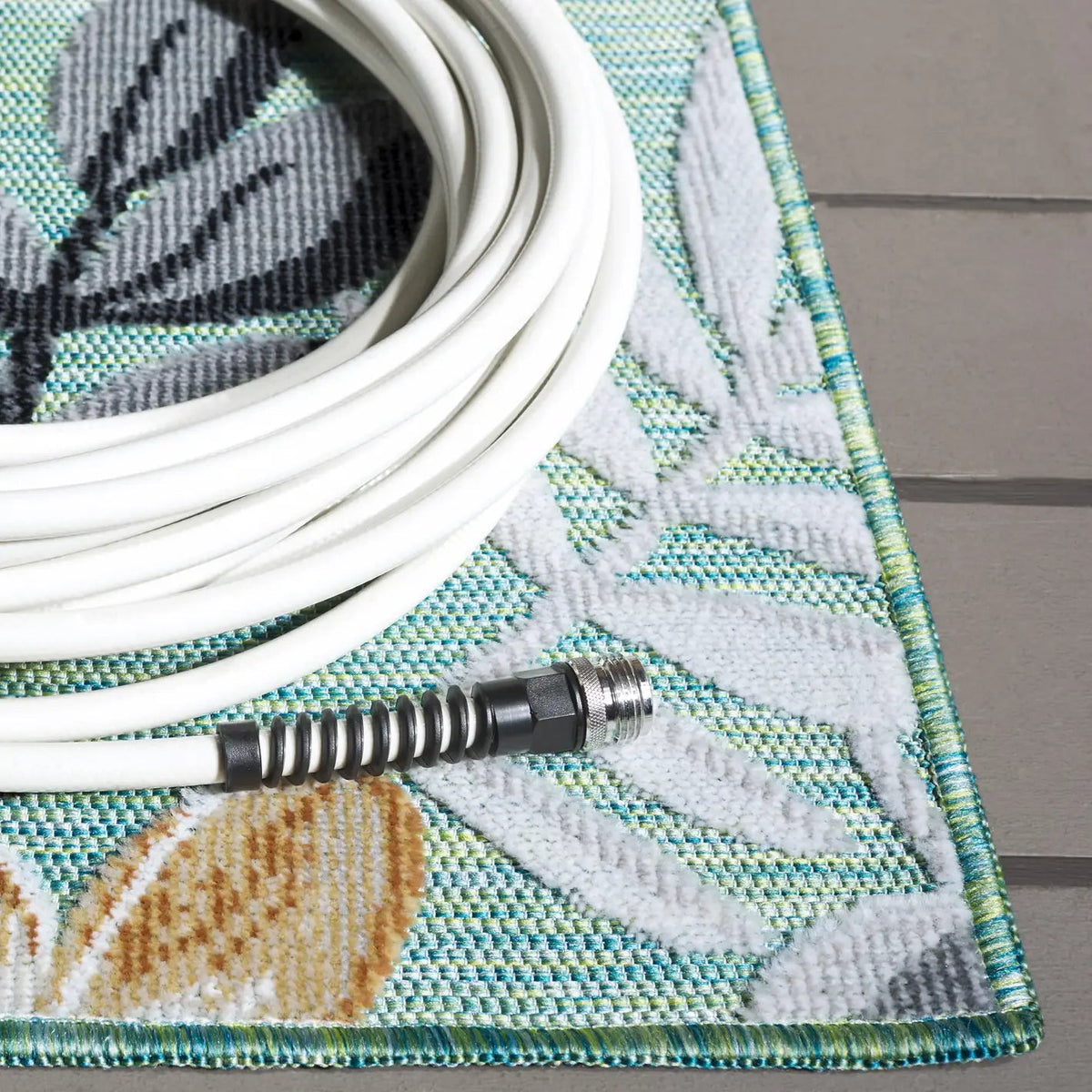 Safavieh Cabana 4'-0" x 6'-0" Rug in Blue Green / Grey