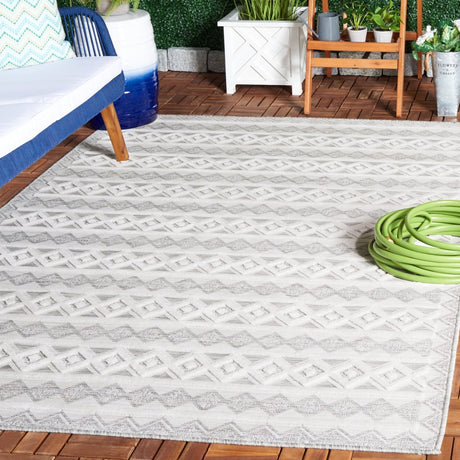 Safavieh Cabana Cbn418F Grey/Ivory Rug.