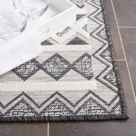 Safavieh Cabana Cbn418Z Black/Grey Ivory Rug.