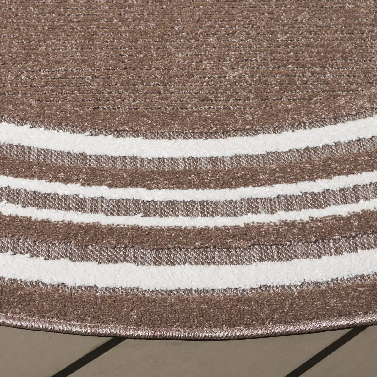 Safavieh Cabana 6'-7" x 6'-7" Rug in Brown / Ivory
