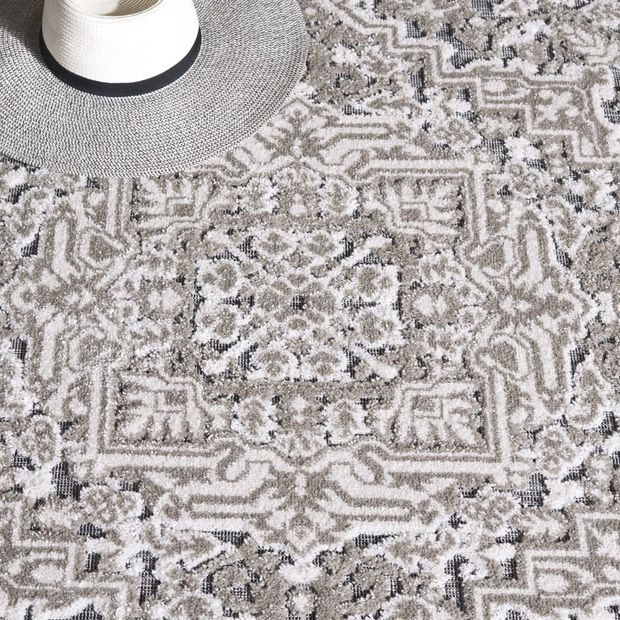 Safavieh Cabana Cbn636F Grey/Ivory Rug - Safavieh - cbn636f - 4