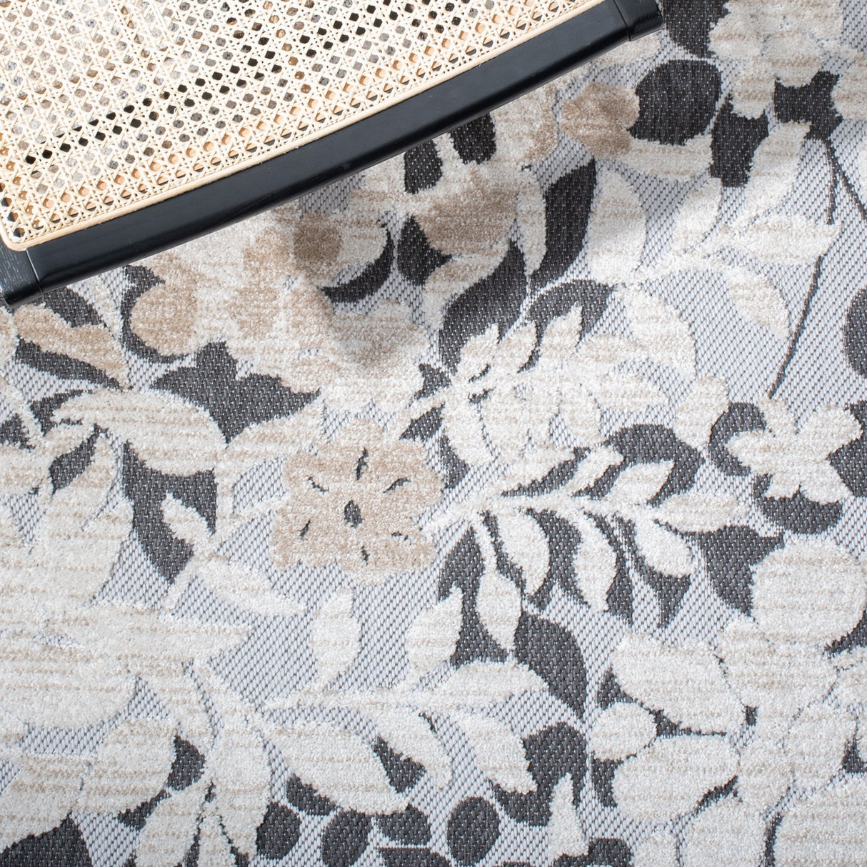 Safavieh Cabana Cbn672A Ivory/Charcoal Rug - Safavieh - cbn672a - 25