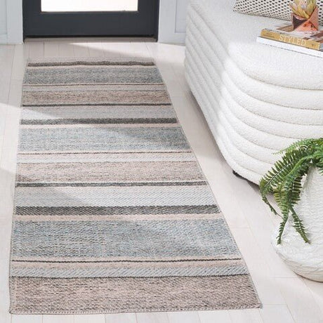Safavieh Cabo Cab370Z Black/Light Blue Rug - Safavieh - cab370z - 7r