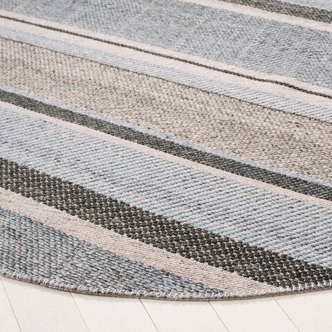 Safavieh Cabo Cab370Z Black/Light Blue Rug - Safavieh - cab370z - 7r
