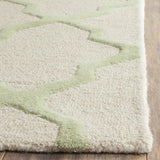 Safavieh Cambridge 6'-0" x 9'-0" Rug in Ivory / Light Green