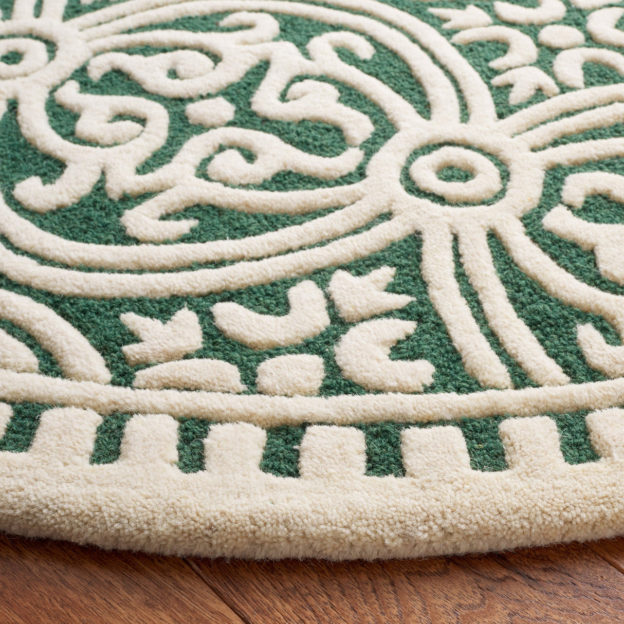 Safavieh Cambridge Cam123Y Dark Green/Ivory Rugs - Safavieh - cam123y - 6r