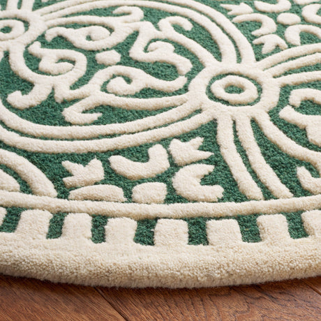 Safavieh Cambridge Cam123Y Dark Green/Ivory Rugs - Safavieh - cam123y - 6r