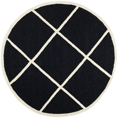 Safavieh Cambridge 6'-0" x 6'-0" Rug in Black / Ivory