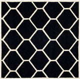 Safavieh Cambridge Cam144E Black / Ivory Rugs - Safavieh - cam144e - 6sq