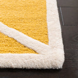 Safavieh Cambridge 5'-0" x 8'-0" Rug in Gold / Ivory