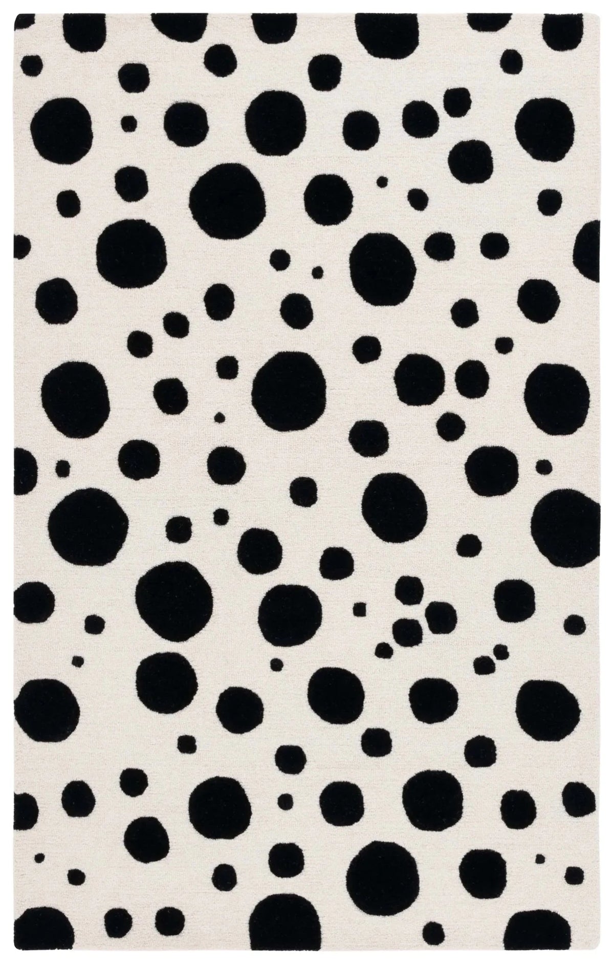 Safavieh Cambridge 4'-0" x 6'-0" Rug in Ivory / Black