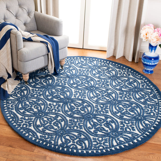 Safavieh Cambridge Cam232B Ivory/Navy Rug - Safavieh - cam232b - 4r