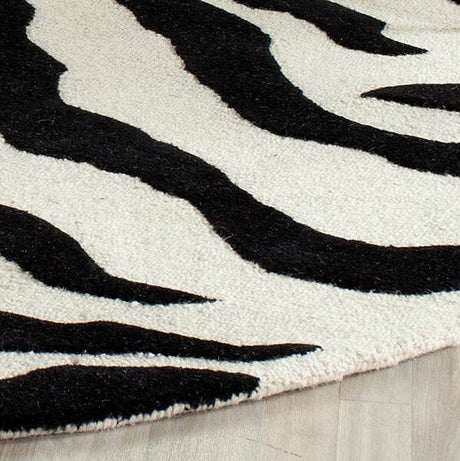 Safavieh Cambridge Cam709Q Ivory / Black Rugs - Safavieh - cam709q - 2