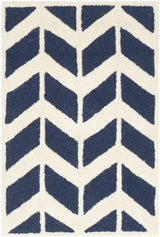 Safavieh Cambridge 2'-0" x 3'-0" Rug in Navy / Ivory