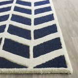 Safavieh Cambridge 2'-6" x 8'-0" Rug in Navy / Ivory