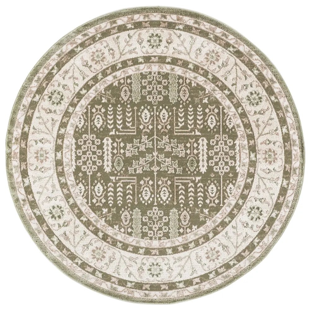 Safavieh Cameron 6'-7" x 6'-7" Rug in Green / Ivory