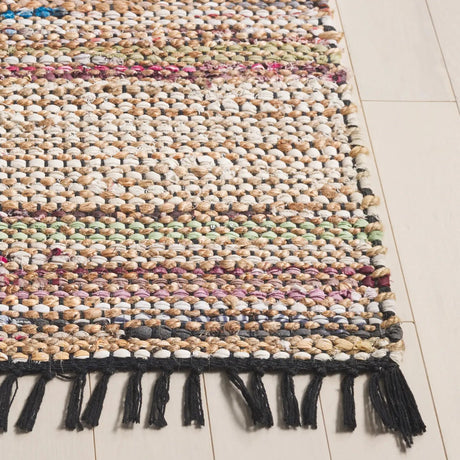 Safavieh Cape Cod 4'-0" x 6'-0" Rug in Pink / Beige