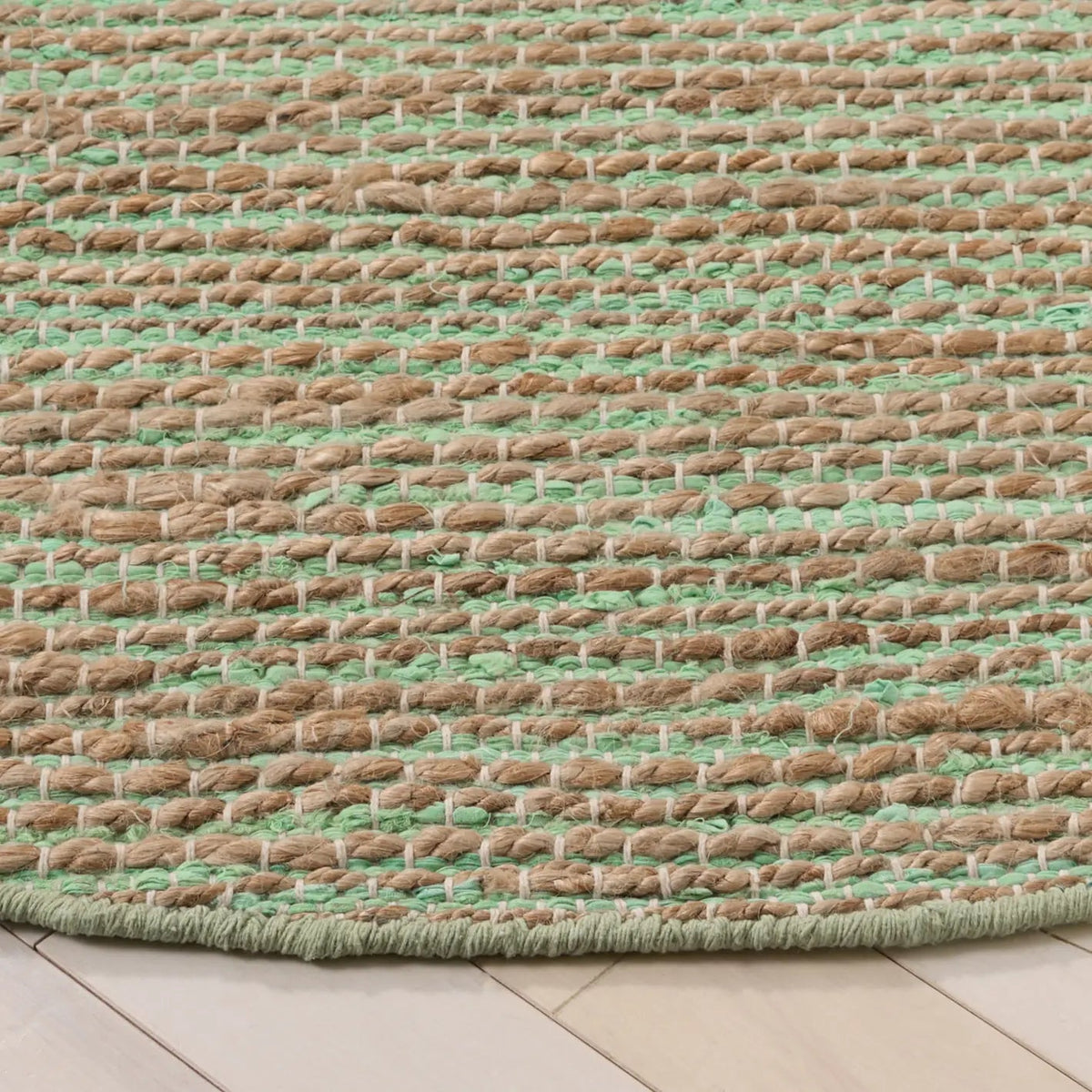 Safavieh Cape Cod 6'-0" x 6'-0" Rug in Green / Natural