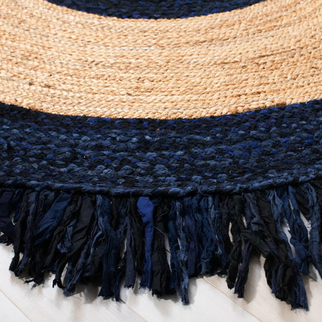 Safavieh Cape Cod 5'-0" x 5'-0" Rug in Navy / Natural