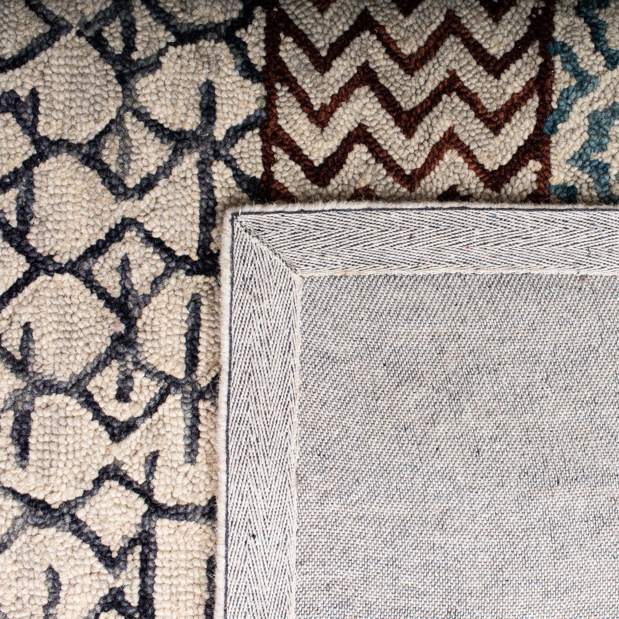 Safavieh Capri Cpr502A Ivory/Charcoal Rugs - Safavieh - cpr502a - 7r