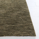 Safavieh Carmine 4'-0" x 6'-0" Rug in Green