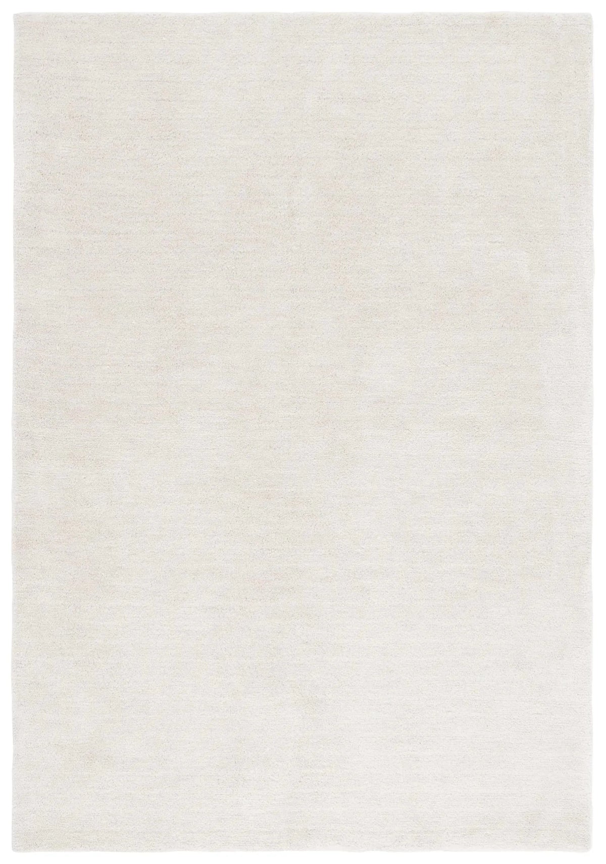Safavieh Carmine 4'-0" x 6'-0" Rug in Ivory
