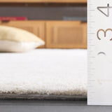 Safavieh Carmine 4'-0" x 6'-0" Rug in Ivory