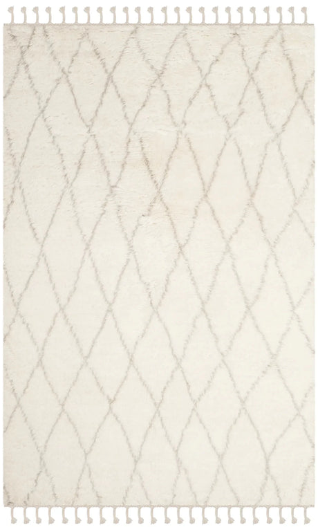 Safavieh Casablanca 5'-0" x 8'-0" Rug in Ivory / Grey