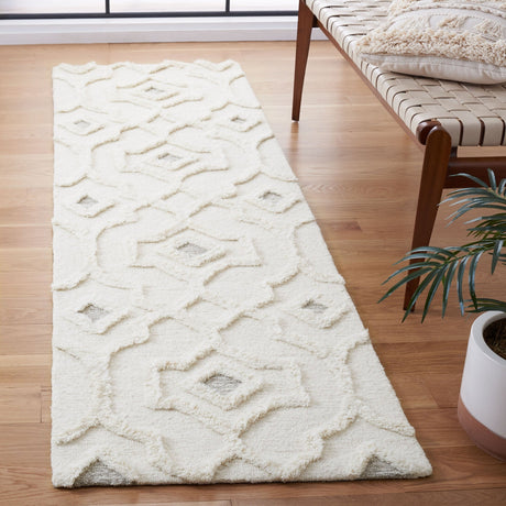 Safavieh Casablanca Csb376A Ivory Rug - Safavieh - csb376a - 28