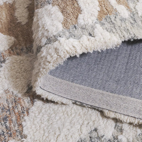 Safavieh Casablanca 4'-0" x 6'-0" Rug in Ivory / Brown