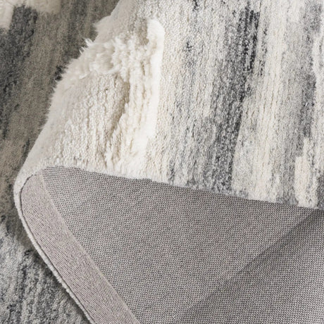 Safavieh Casablanca 4'-0" x 6'-0" Rug in Grey / Ivory